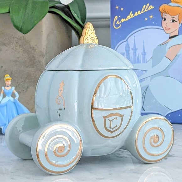 RARE - Disney Cinderella pumpkin carriage jar by Charmed Aroma - Picture 8 of 8